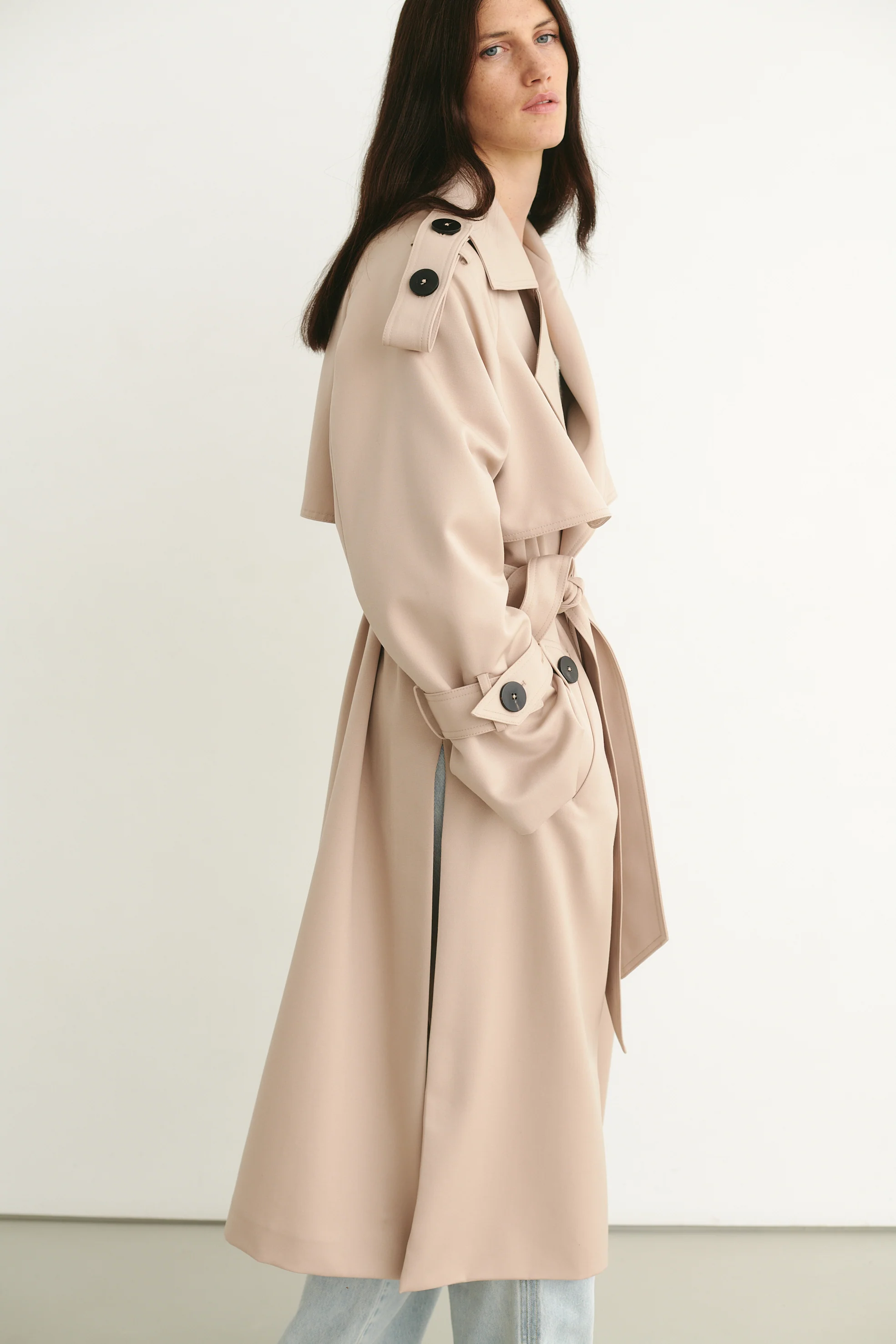 Wool Trench Coat Beige - Image 3